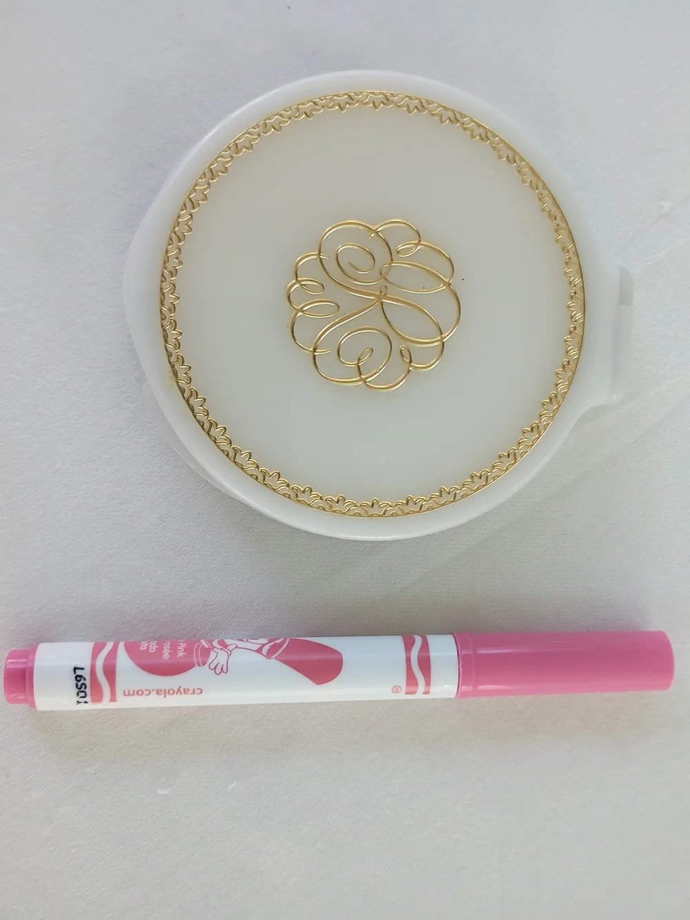 Vintage Revlon Compact Ivory 'LOVE PAT' J97 Gold Monogram Accent Unused USA